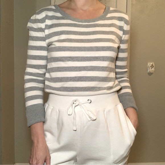 GAP Sweater, gray and white stripes, 3/4 sleeves, size M - Picture 1 of 7